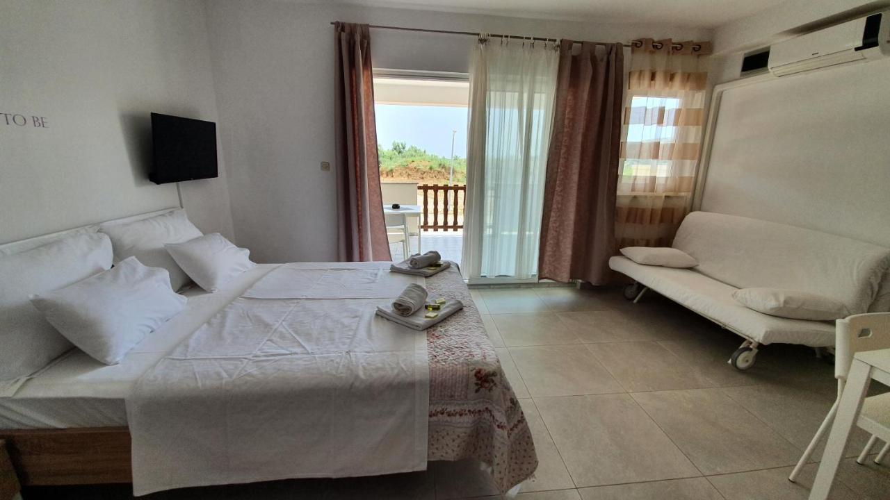 Batkoski Apartments Pag Town Bagian luar foto