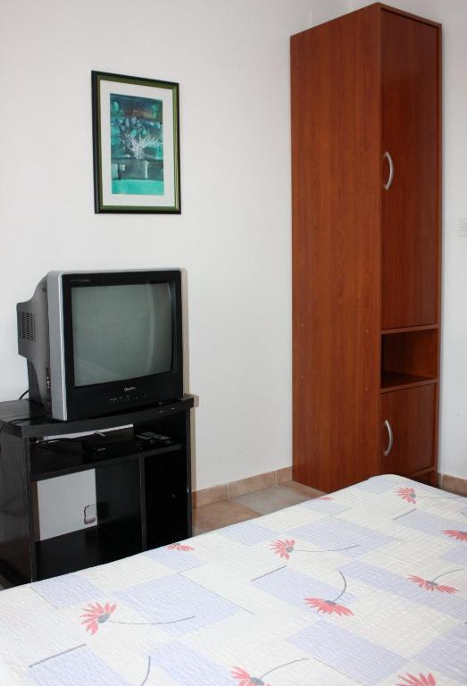 Batkoski Apartments Pag Town Bagian luar foto