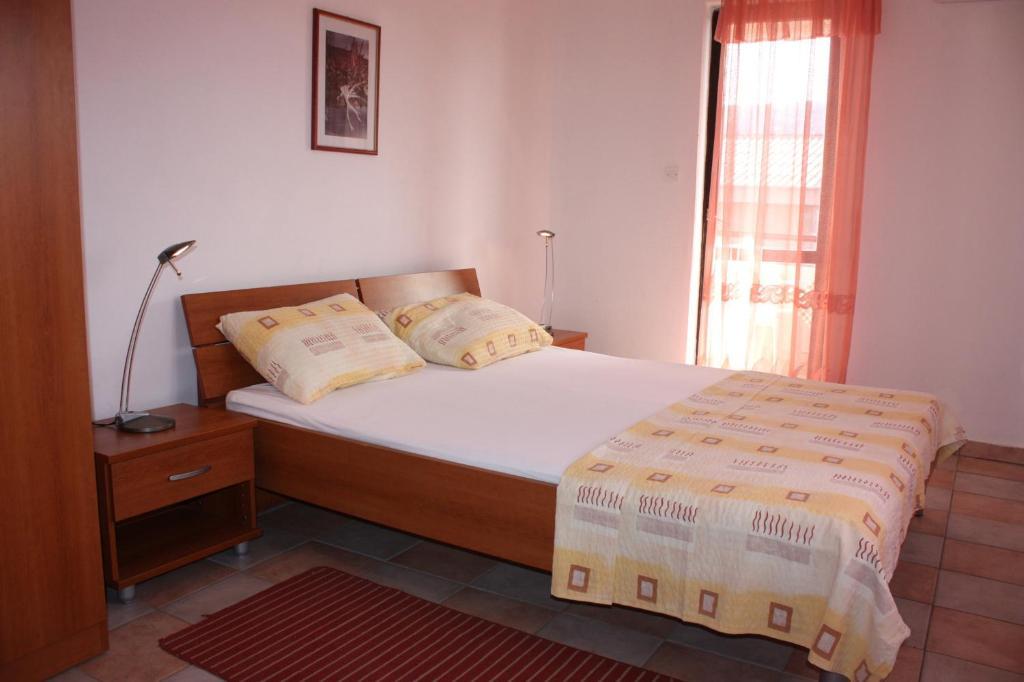Batkoski Apartments Pag Town Bagian luar foto