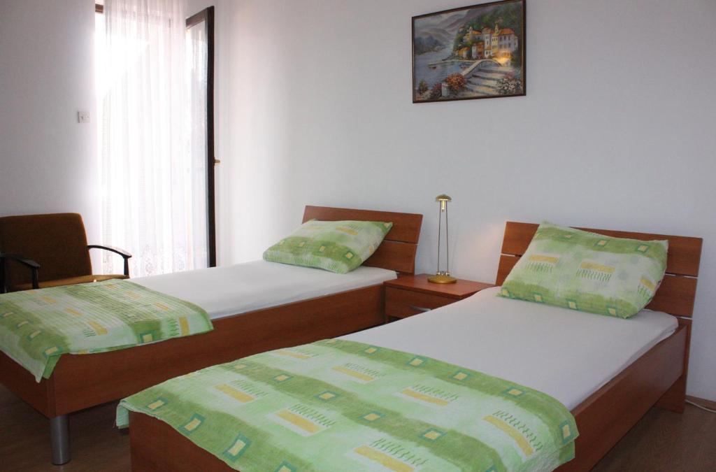Batkoski Apartments Pag Town Bagian luar foto